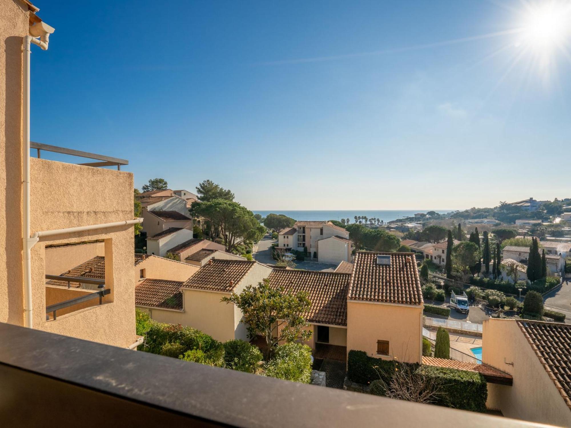 Apartment Le Domaine De La Gaillarde-17 By Interhome Лес-Иссамбр Экстерьер фото